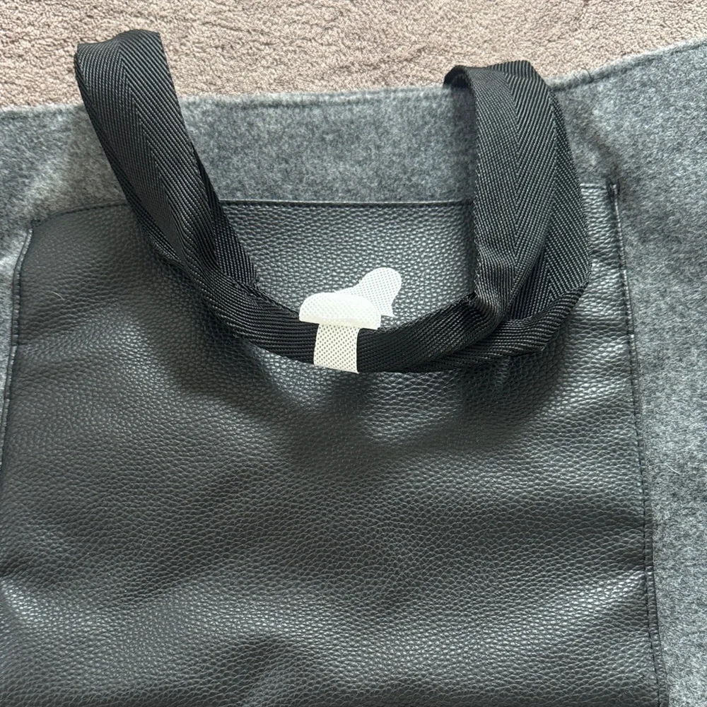 DSW Gray and Black Men's Duffel Bag